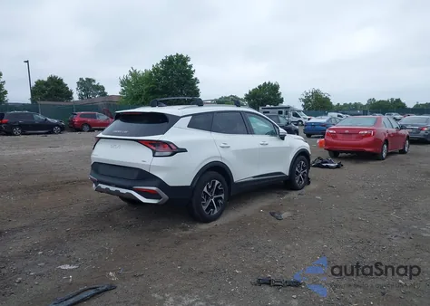 2023 Kia Sportage Hybrid Ex z USA, uszkodzony, nr VIN KNDPVCAG8P7107733
